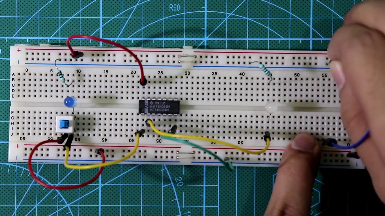 7404 Integrated Circuit (IC) Pin Diagram: All You Should Know