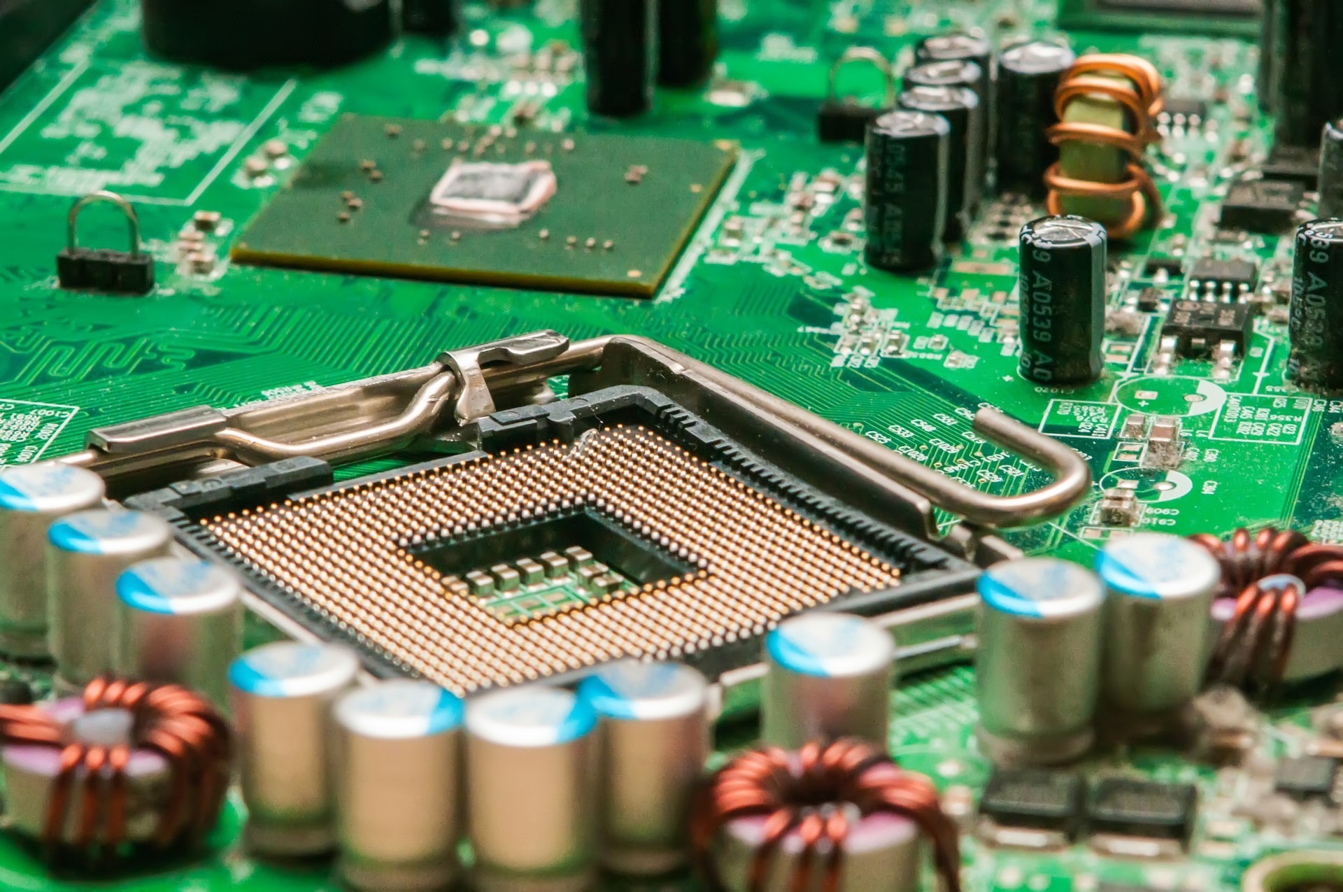 Product Lifecycle Management: Supporting Your Needs with AIChipLink