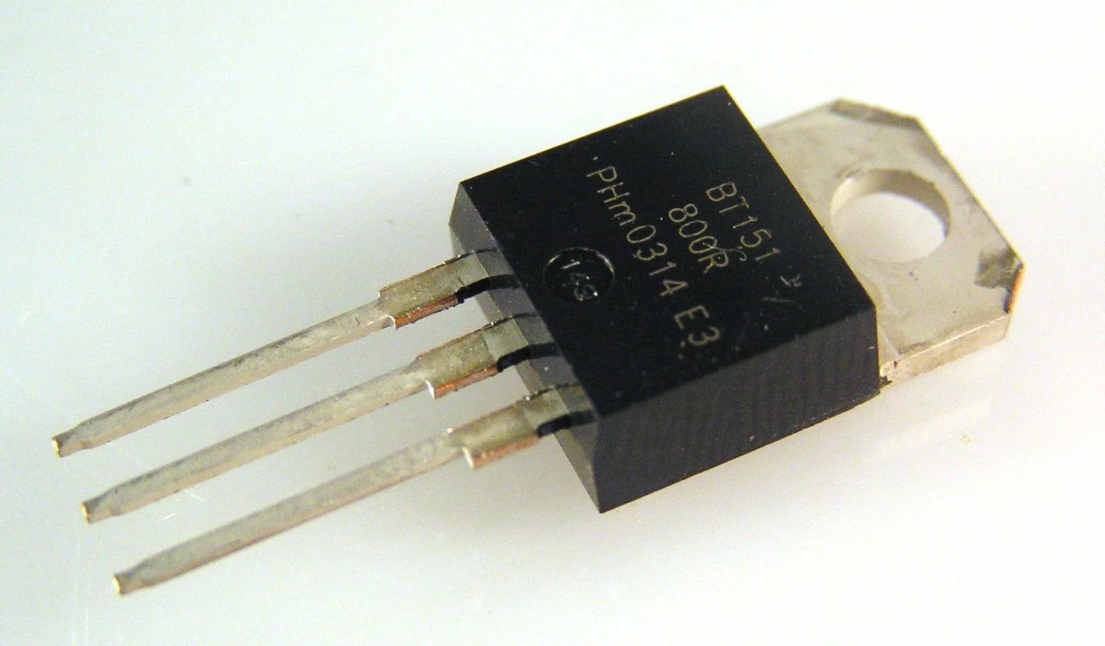 BT151 Rectifier: Circuit, Pinout, Datasheet and Uses