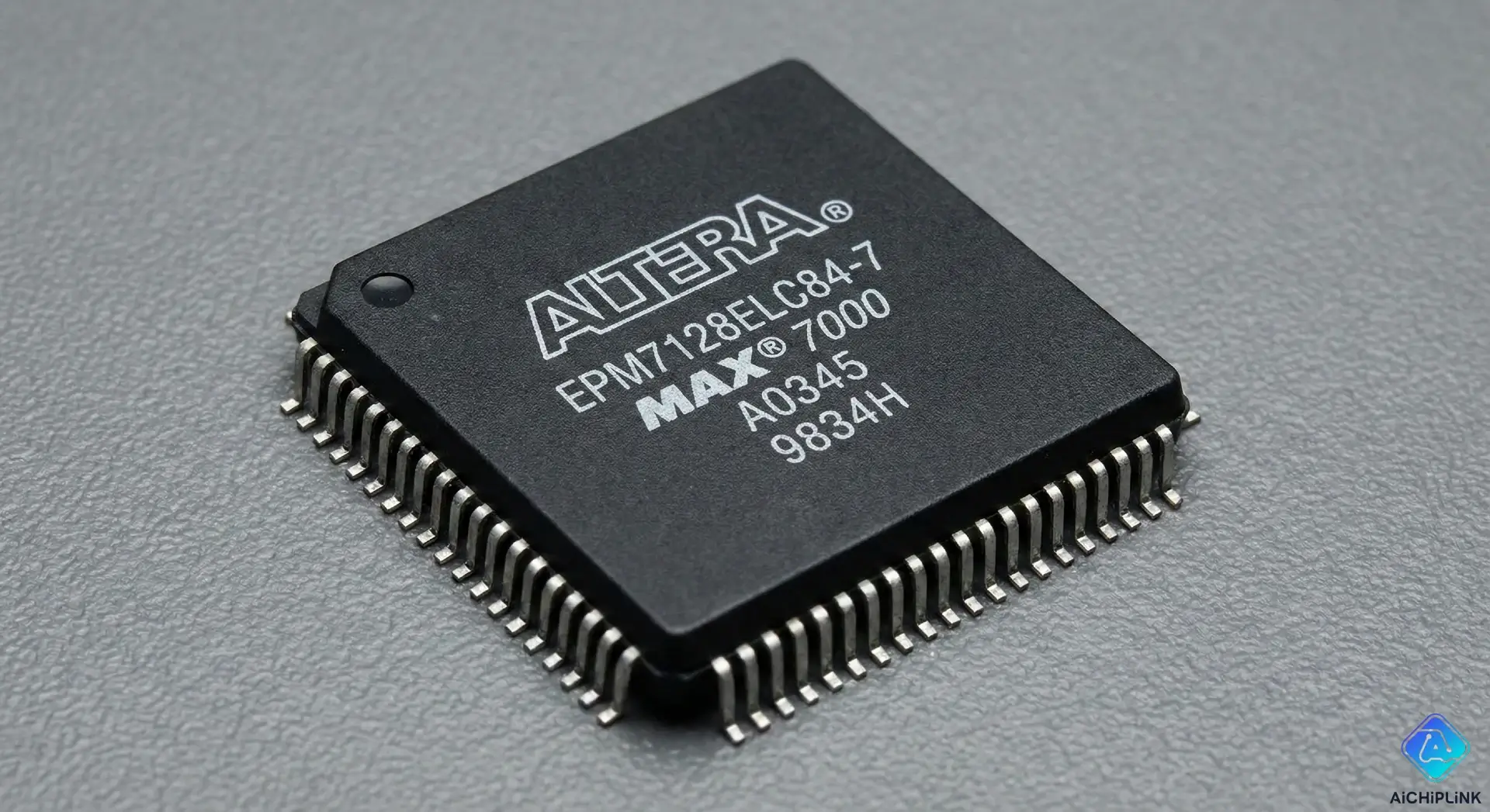 EPM7128ELC84-7 CPLD